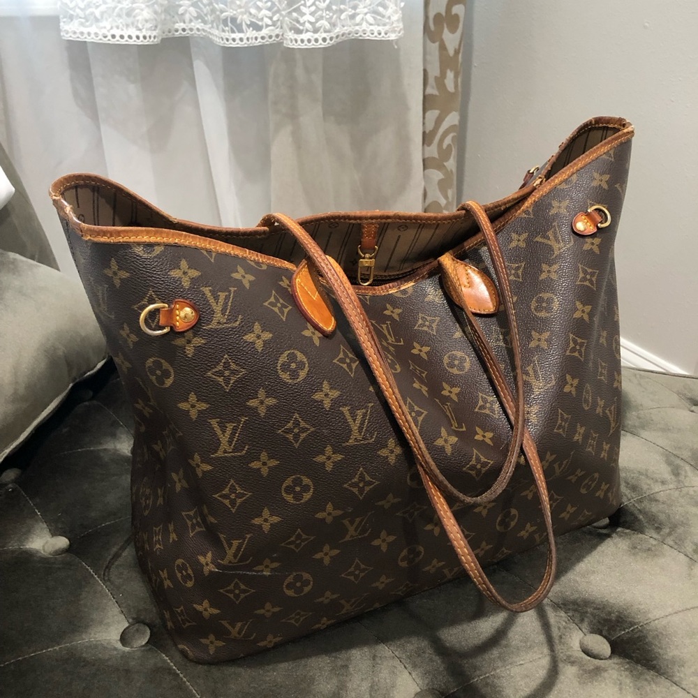 Louis Vuitton - Never Full